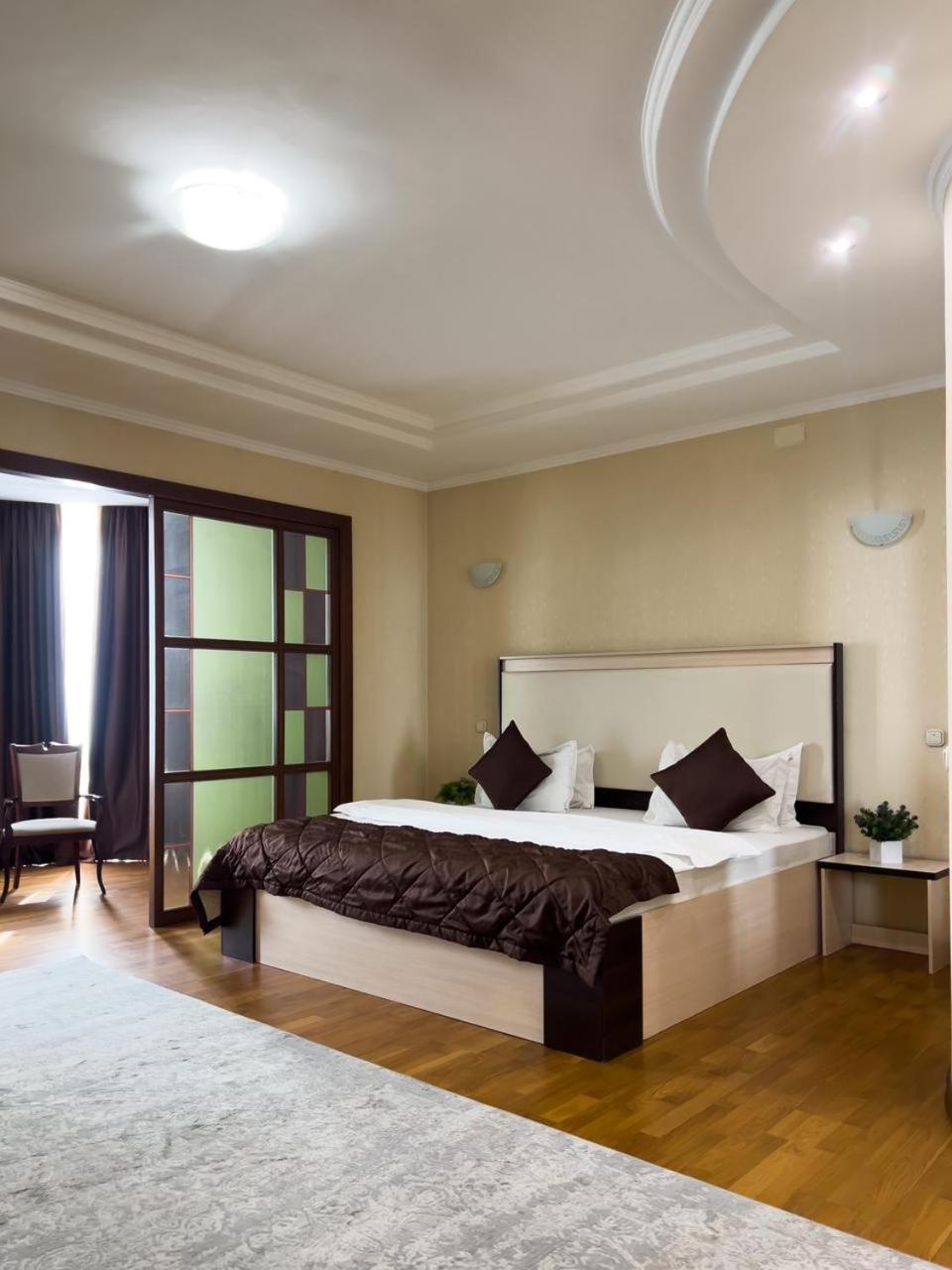 Apart Hotel Keremet Almaty Exterior foto